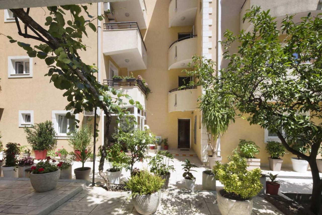 Apartmani Salus Budva Exterior photo