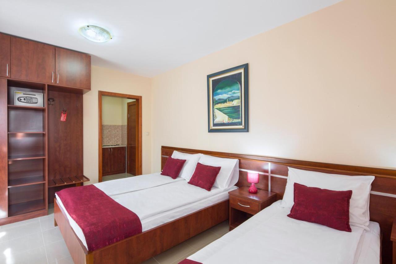 Apartmani Salus Budva Exterior photo