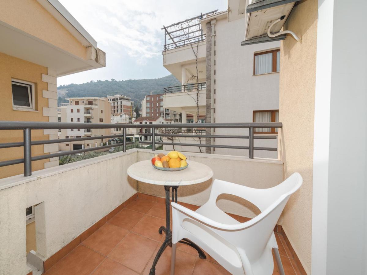 Apartmani Salus Budva Exterior photo